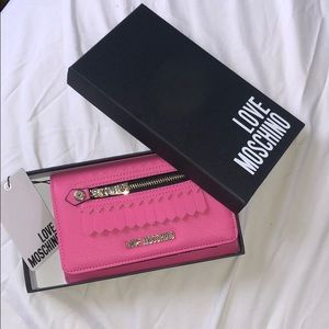 Brand New Love Moschino